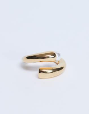 Topshop - Rachel - Goldfarbener Ring aus Edelstahl mit Perlenverzierung