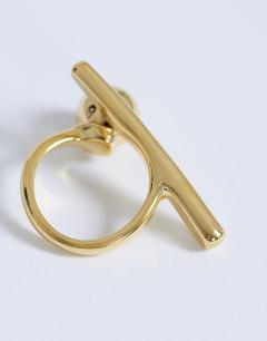 Model wearing Ramona waterproof abstract ring in stainless gold