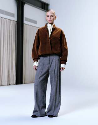 Topshop Raw Hem Low Slung Double Pleated Tailored Pants In Burgundy