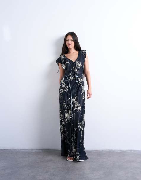 Topshop raw seamed ruffle maxi dress in mono winding floral - view 1