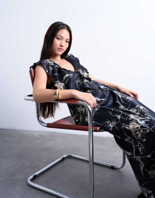Topshop raw seamed ruffle maxi dress in mono winding floral
