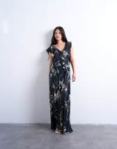 Topshop raw seemed frill maxi dress in mono winding floral