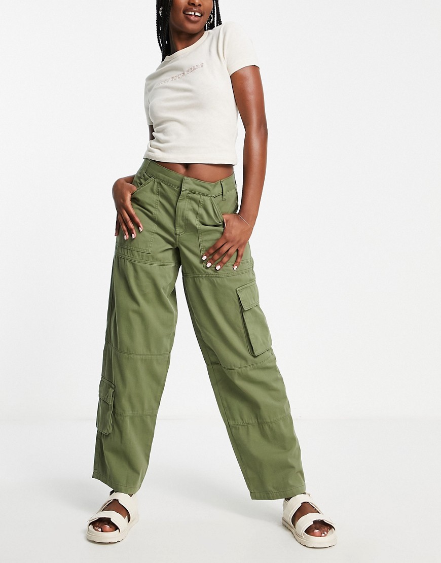 Topshop relaxed low slung cargo pants in khaki-Green