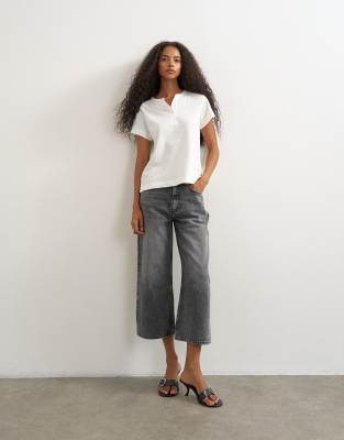 Topshop Relaxed Mid Rise Crop Jean In Black