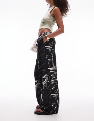 resort print satin wide leg pants in mono-Multi