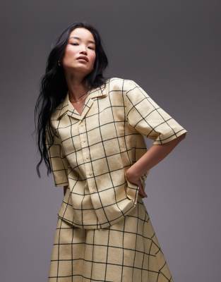 resort shirt in yellow windowpane plaid