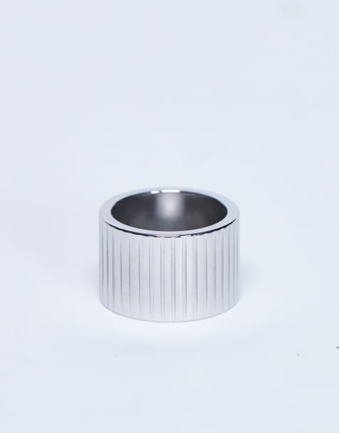 Topshop Rhodes waterproof stainless steel ring in silver - view 1