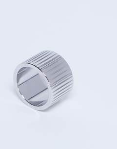 Model wearing Rhodes waterproof stainless steel ring in silver