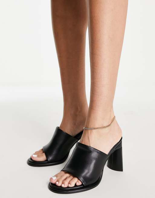 Black round toe hot sale mules