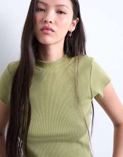 Model wearing Rib fitted curve hem tee in light khaki
