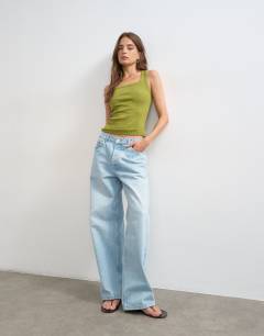 Model wearing Rib scoop neck vest in green
