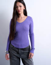 Topshop rib v-neck long sleeve curved hem top in purple