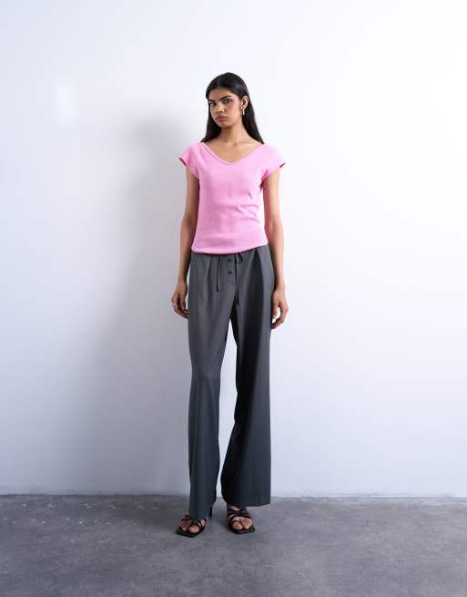 Topshop ribbed fitted V-neck cap sleeve tank in pink, 3 of 4