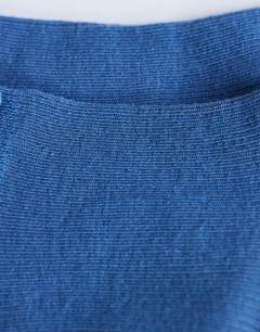 Model wearing Ribbed frill socks in blue