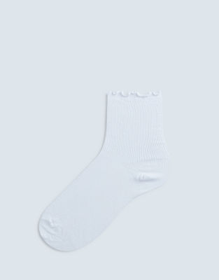 Topshop Topshop ribbed frill socks in white