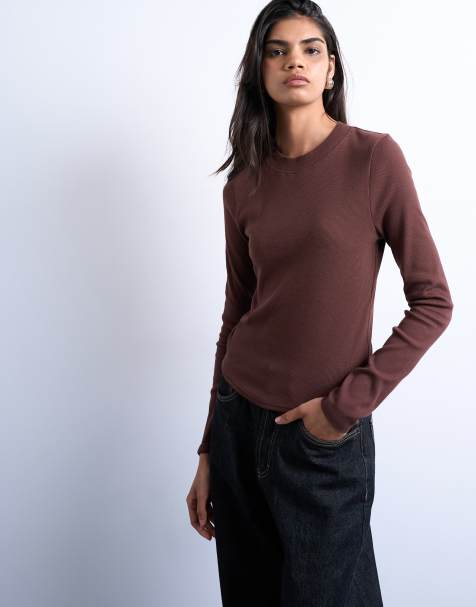 Topshop ribbed long sleeve curved hem top in chocolate brown - view 1
