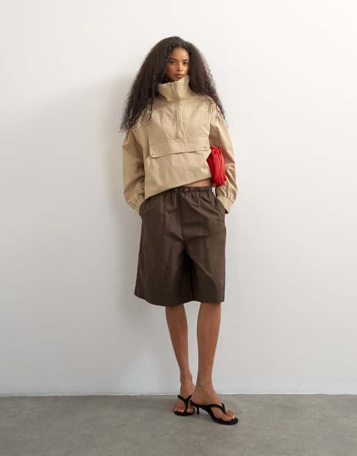 Topshop ripstop-shorts med dragskodetalj i brun, 5 av 5