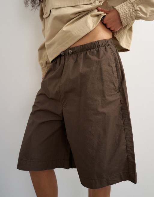 Topshop ripstop shorts with toggle detail in brown, 3 of 5