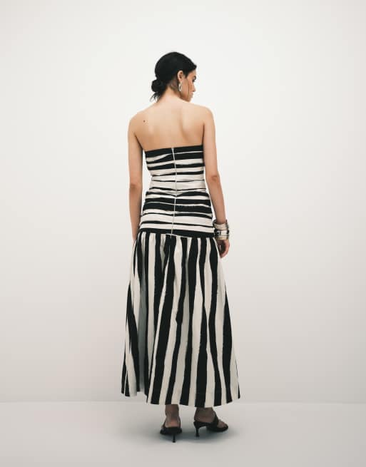 Topshop - Robe bandeau longue en popeline à taille basse et larges rayures - Noir et blanc, 2 de 4