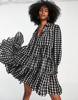 Femme Topshop - Robe chemise courte effet étagé à carreaux - Noir et blanc