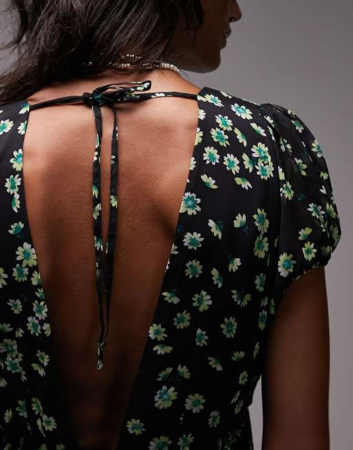 Topshop - Robe courte à enfiler, à volants et à petites fleurs, 2 de 4