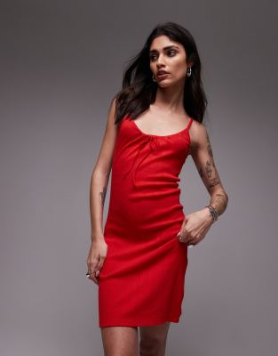 Topshop - Robe courte avec liens devant en maille pointelle - Rouge
