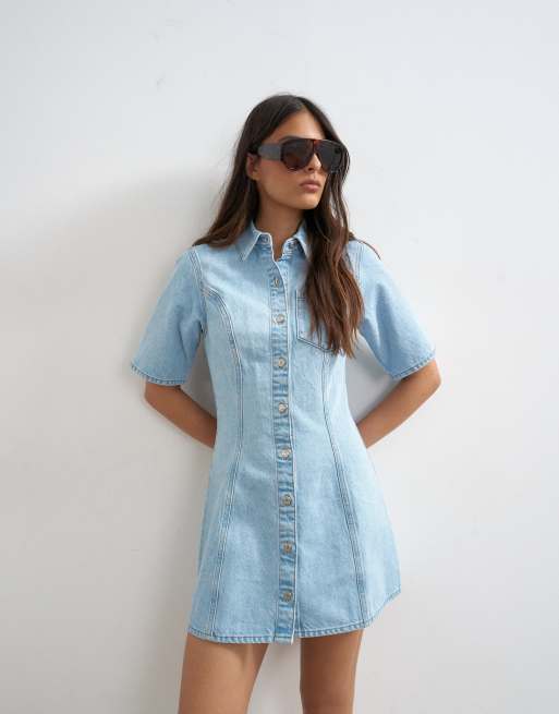 Topshop - Robe courte boutonnée en jean à manches courtes - Bleu délavé, 3 de 4