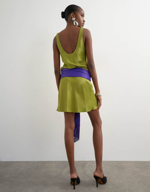 Topshop robe courte en satin à col rond dégagé, taille basse et lien à franges, vert et violet, 4 de 4