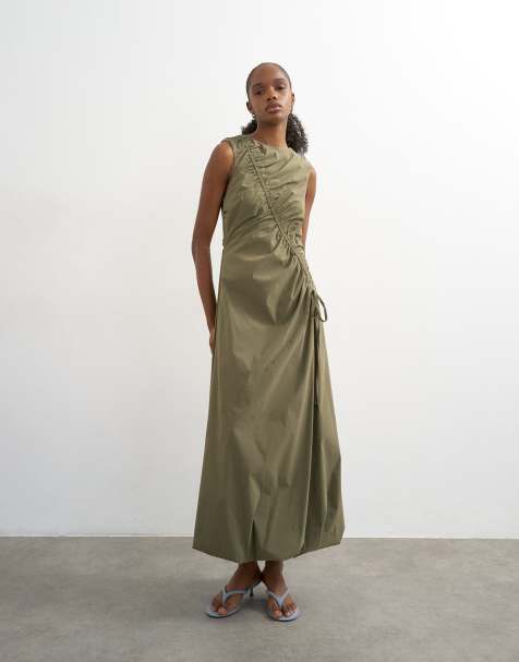 Topshop - Robe longue bouffante en tissu technique avec cordon de serrage - Kaki - view 1