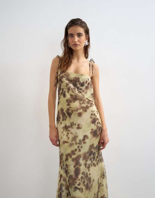 Topshop - Robe longue en organza avec buste rabattu et imprimé abstrait flou, 3 de 4