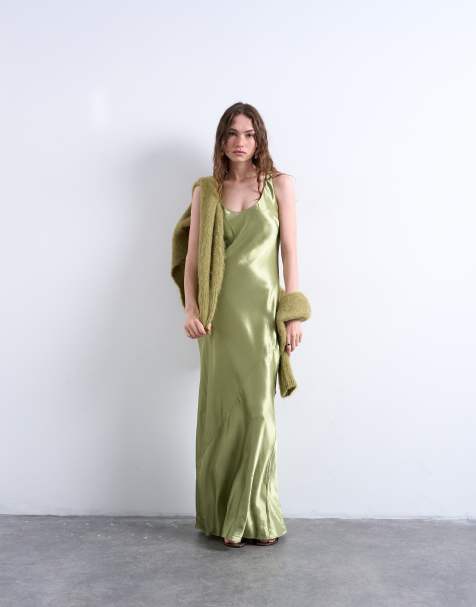 Topshop - Robe longue en satin coupé en biais à dos nageur - Olive - view 1