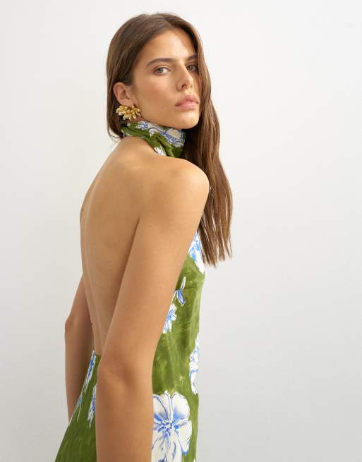 Topshop robe longue en satin coupée en biais, col montant drapé dos nu, dos ouvert, imprimé fleuri vert, 2 de 4