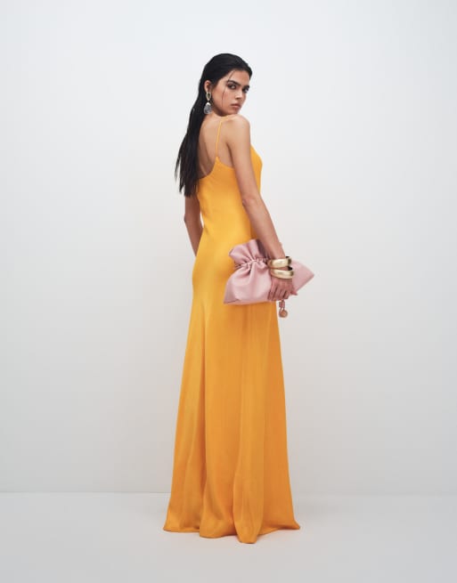 Topshop robe nuisette longue en satin de viscose à encolure dégagée et longueur cheville en orange, 4 de 7