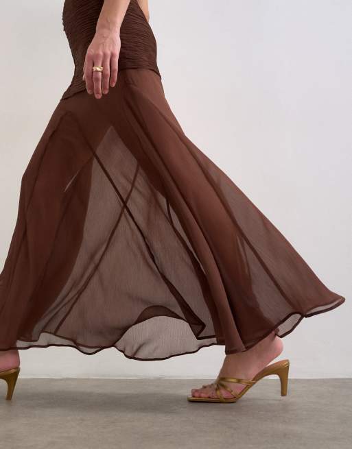 Topshop - Robe plissée longue en satin à taille basse et col montant - Chocolat, 4 de 4