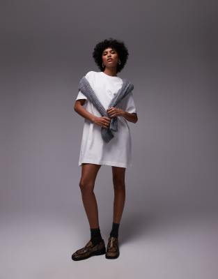 Topshop - Robe t-shirt oversize courte de qualité supérieure - Blanc
