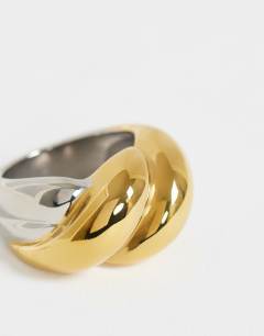 Model wearing Robyn waterproof stainless steel twist detail ring in silver and gold