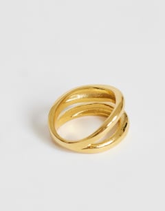 Model wearing Rosie waterproof stainless steel ring in gold