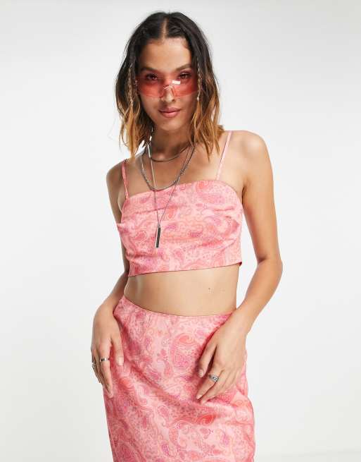 Topshop – Różowy krótki top na ramiączkach ze wzorem