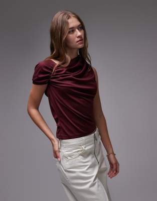 ruched detail one shoulder top in burgundy-Red