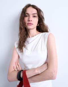 Ruched detail sleeveless top in ivory