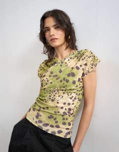 Ruched detail wrap front short sleeve top in deer print