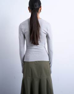 Model wearing Ruched wrap long sleeve top in grey marl