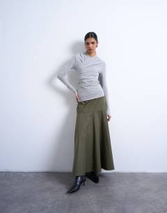 Model wearing Ruched wrap long sleeve top in grey marl