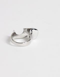 Model wearing Rue waterproof stainless steel ring in silver
