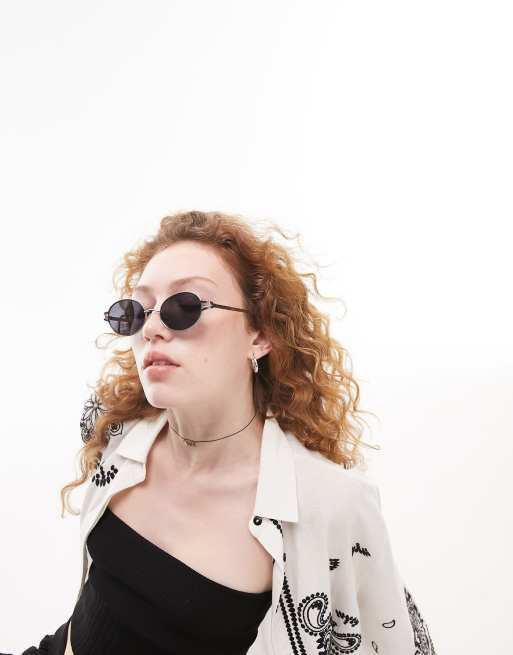 Topshop – Runde, ovale Sonnenbrille aus Metall in Silber