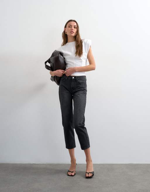 Topshop Runway mid rise cropped jean in washed black, 3 of 8