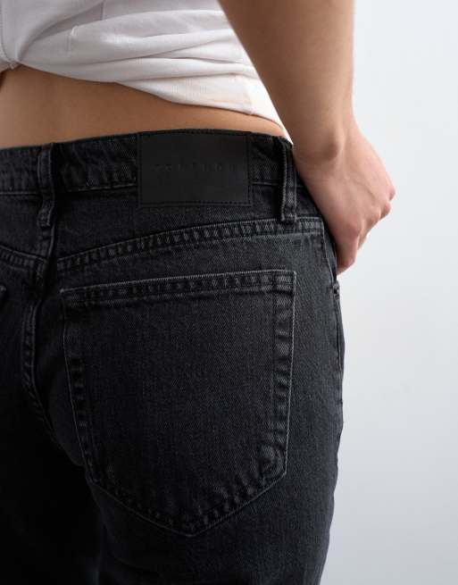 Topshop Runway mid rise cropped jean in washed black, 4 of 8