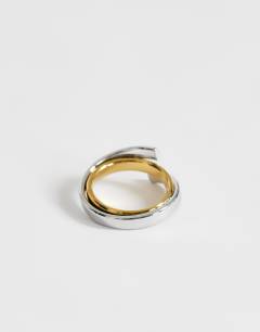 Model wearing Ruth waterproof overlapping ring in stainless silver