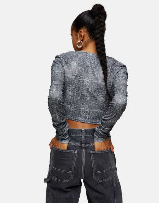 Topshop - Rynket top i grå med lange ærmer og slangeprint, 2 af 4