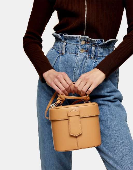 Topshop Sac main rond Camel ASOS